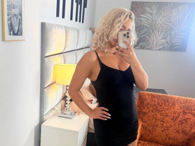 ElenaSaenz - Live porn &amp; sex cam - 30149702