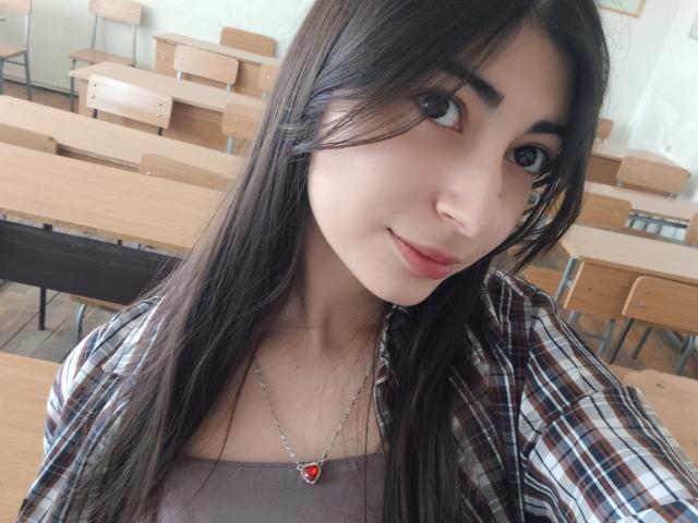 OnieAndreatta - Live sex cam - 30150029
