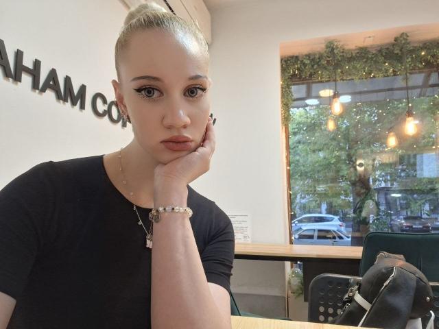 LindaxxCrow - Sexe cam en vivo - 30155834