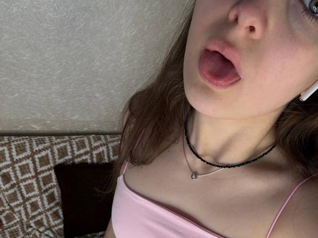 SabinaGrigalonis - Live Sex Cam - 30156011