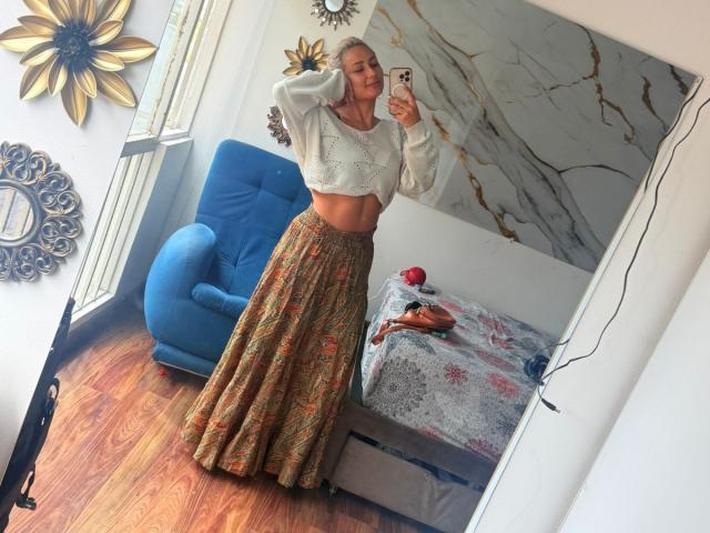 ElenaSaenz - Live porn &amp; sex cam - 30159050