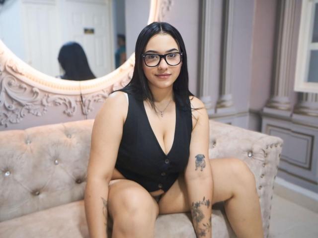 KendallCurves - Live porn &amp; sex cam - 30160127