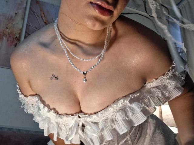 GagingMolly - сексуальная веб-камера в реальном времени - 30161738