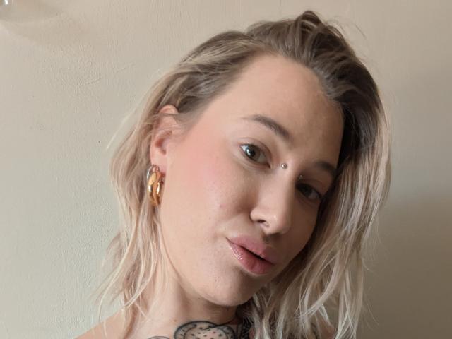 MadameSandra - Live porn &amp; sex cam - 30164897