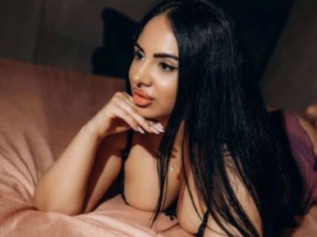 MiaRainn - Live porn &amp; sex cam - 30168260