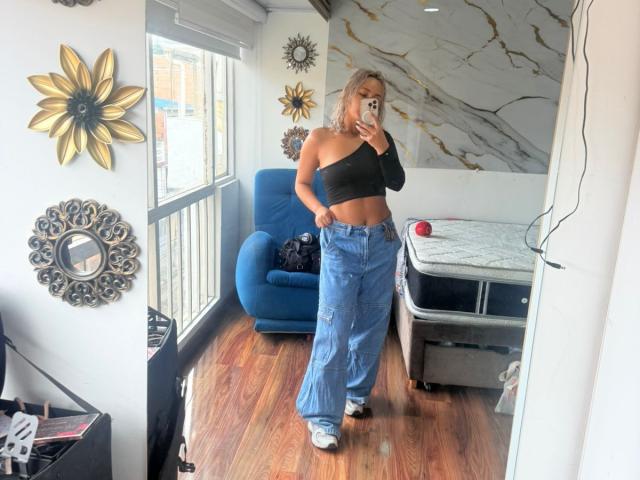 ElenaSaenz - Live porn &amp; sex cam - 30168899