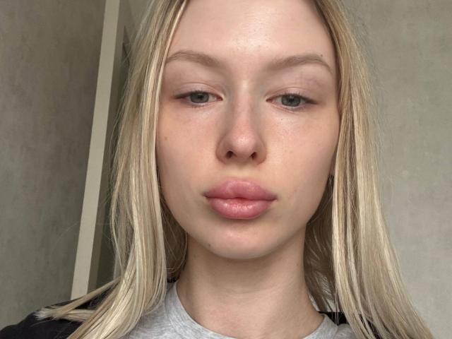 HeidiSmialek - Live sex cam - 30172577