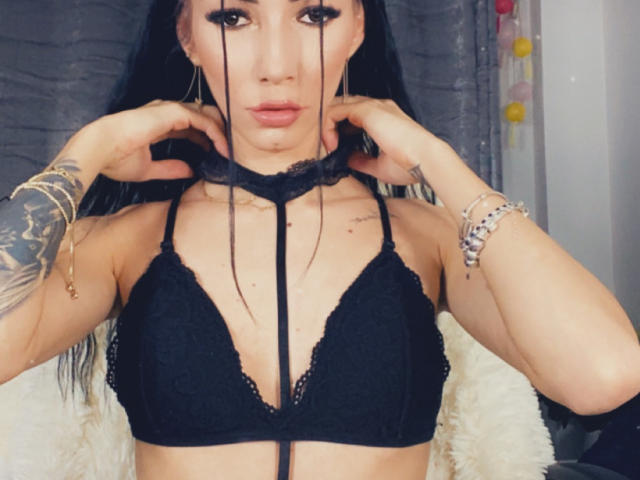 SinReea - Live sex cam - 30173405