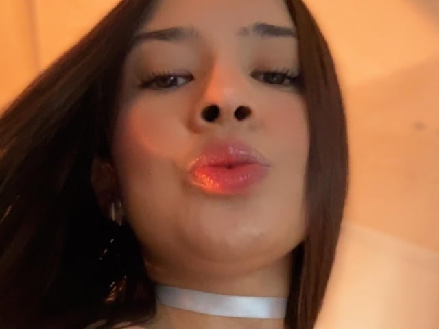 EmmaLombardi - Sexe cam en vivo - 30176657