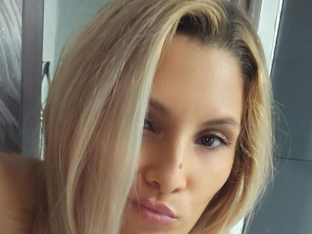 DianeExo - Live porn &amp; sex cam - 30180569