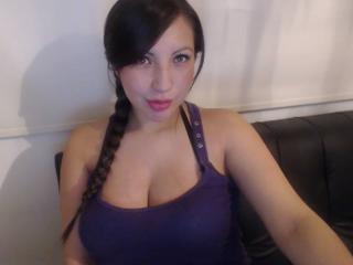 Chestnut Hair Green Eye Beauty SexyXilena