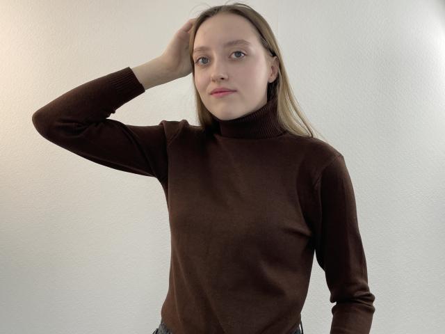 RozanneBarbaria - Live porn &amp; sex cam - 30183950