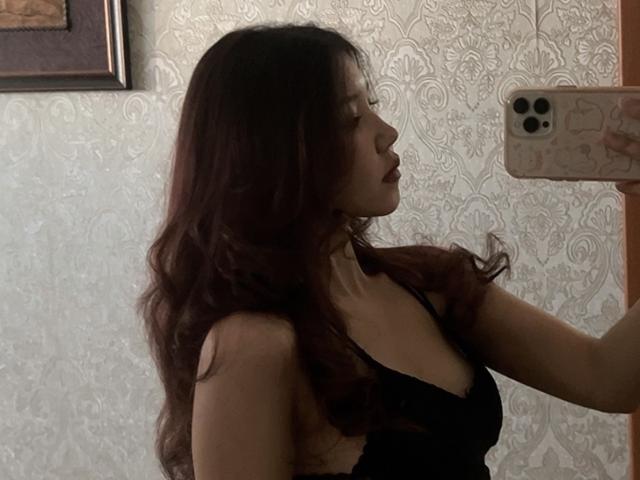 ElbaHuppenbauer - Live Sex Cam - 30190553