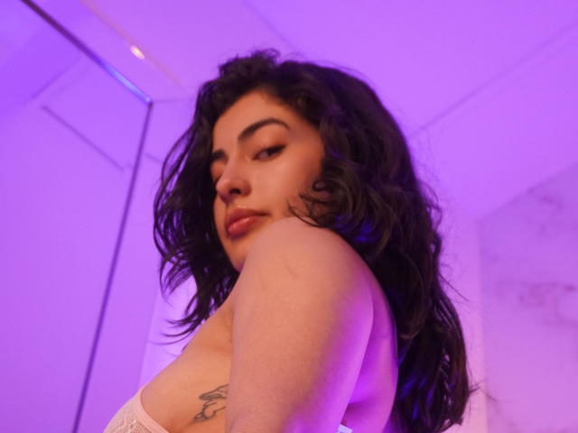 EmmaBeaumont - Live porn &amp; sex cam - 30196382