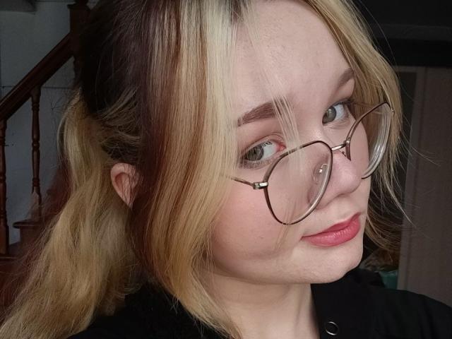 DorcasHarmen - Live porn &amp; sex cam - 30196721