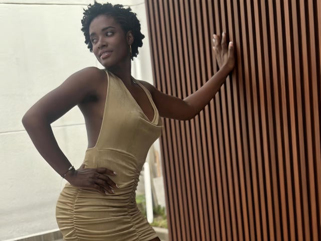 TiaraAlamo - Live sexe cam - 30197219