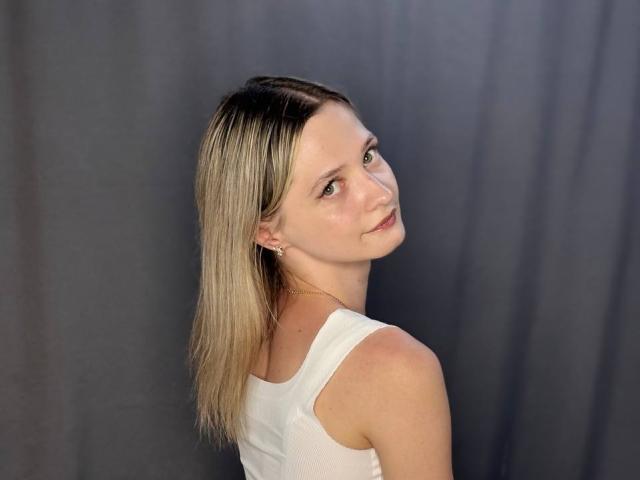 ShayneSkye - Live Sex Cam - 30198410