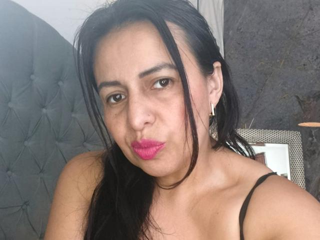 IvonnaLune - Sexe cam en vivo - 30200504