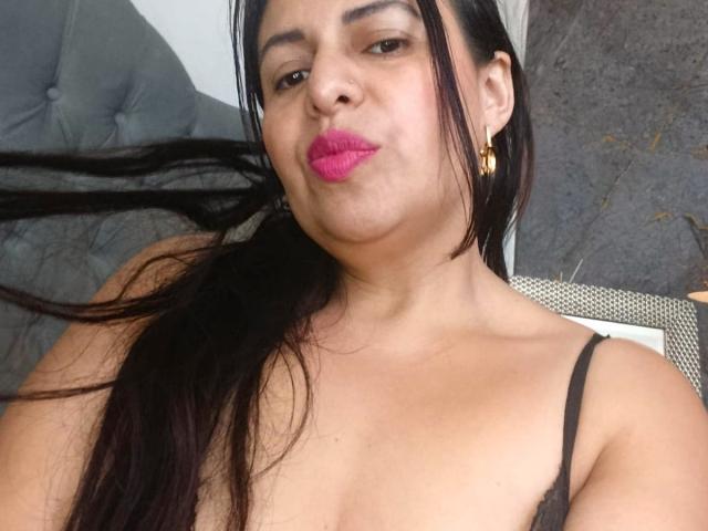 IvonnaLune - Sexe cam en vivo - 30200525