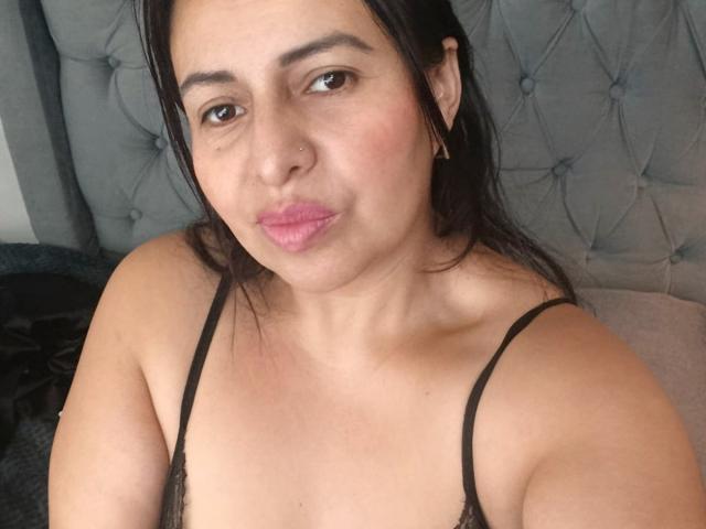 IvonnaLune - Live sexe cam - 30200540