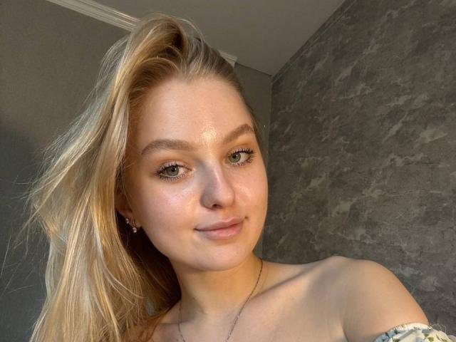 NievesMegee - Live sex cam - 30214334