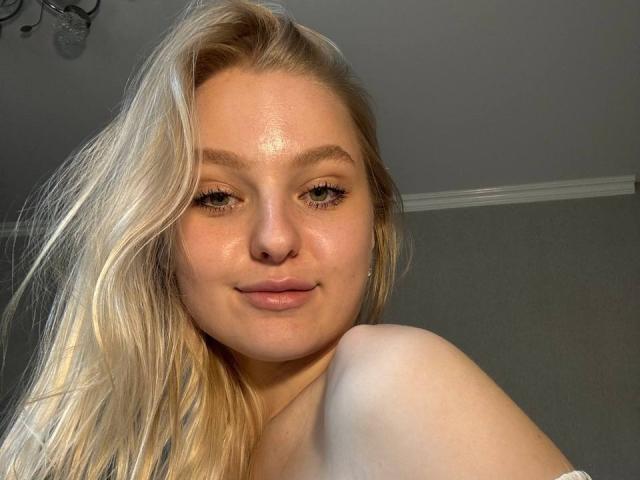 NievesMegee - Live sex cam - 30214340