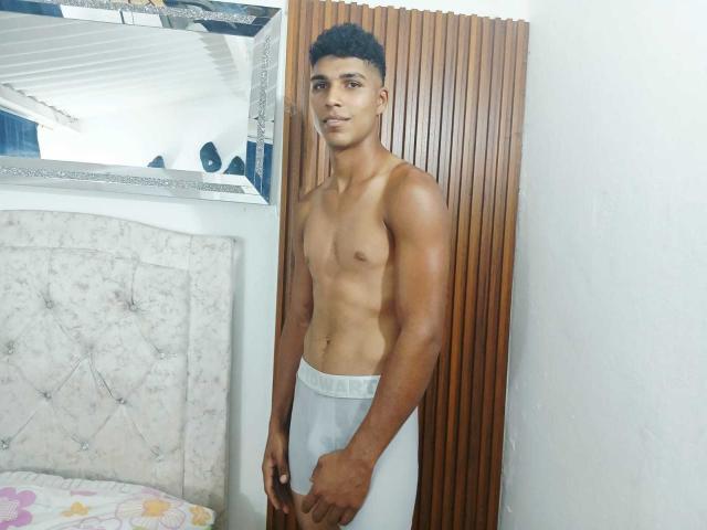 SantiaGodiazz - Sexe cam en vivo - 30216950