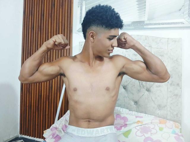 SantiaGodiazz - Sexe cam en vivo - 30216953
