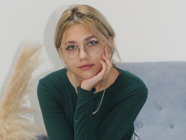 DataSley - Porno na żywo i seks kamera - 30218327