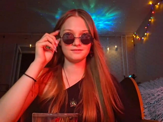 BrittanieManino - сексуальная веб-камера в реальном времени - 30219776