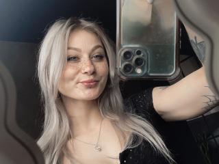 WitheredRose-hot Live Chat on XLoveCam