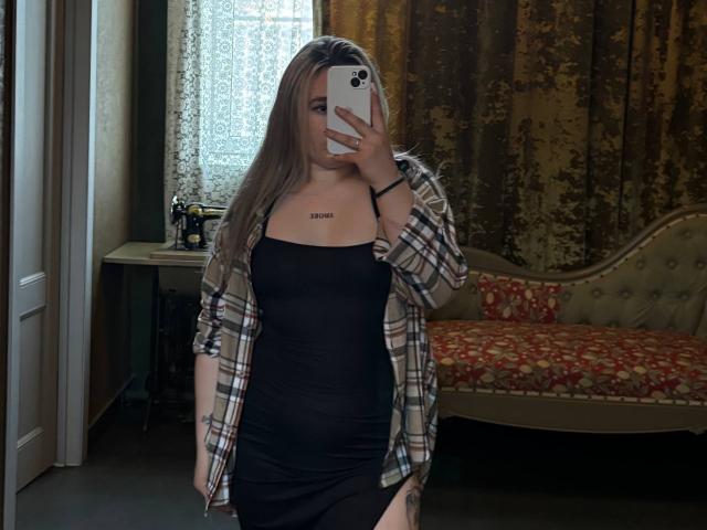 FoxyKissis - Sexe cam en vivo - 30222284