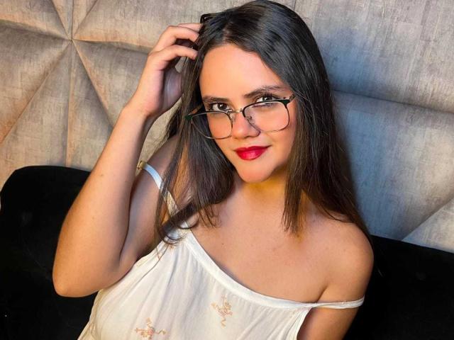 EmilyColsson - Live Sex Cam - 30224054