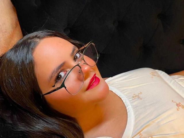 EmilyColsson - Live Sex Cam - 30225395