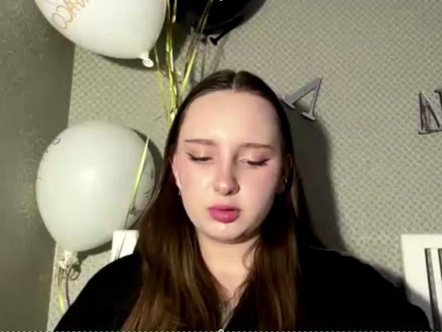 LatrinaBouffard - Live sex cam - 30227354