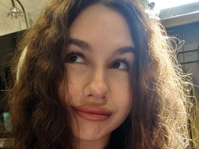 CheryLessly - Live porn &amp; sex cam - 30228563