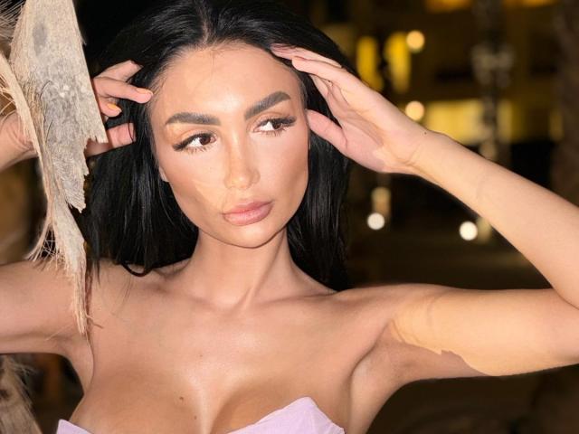 RaqueleDiva - Live Sex Cam - 30229622