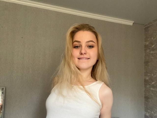 NievesMegee - Live sex cam - 30233684