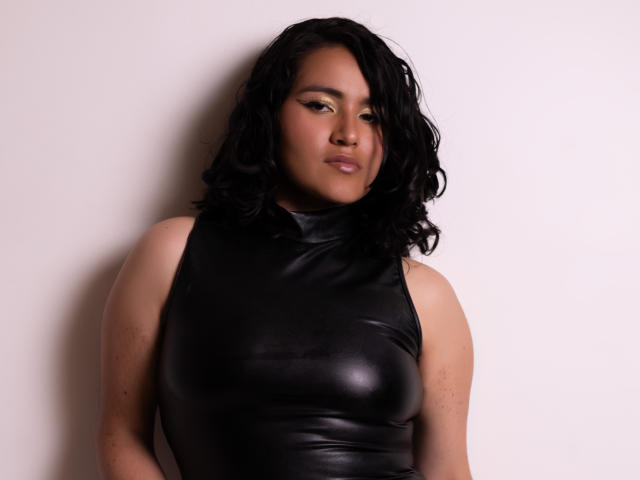 EllyJhones - Camera khiêu dâm &amp; quyến rũ trực tiếp - 30234563