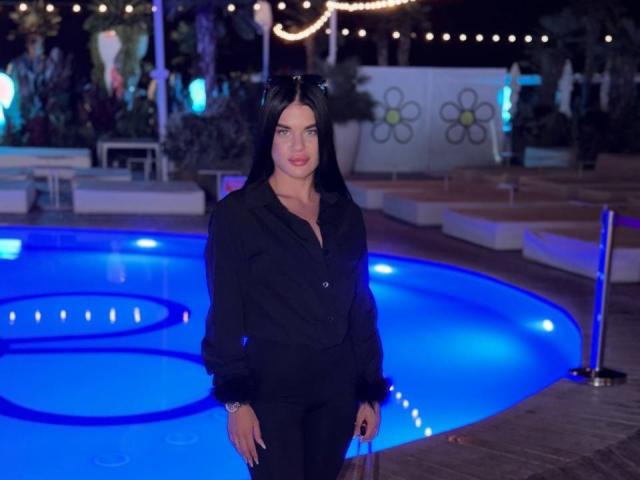 LunaNextDoor - Sexe cam en vivo - 30236537