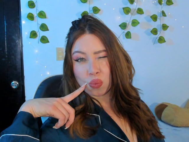 JennyLawry - Live sex cam - 30241379