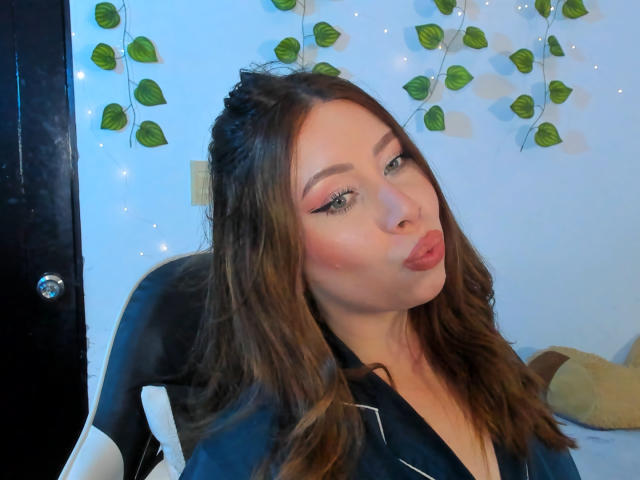JennyLawry - Live sex cam - 30241382