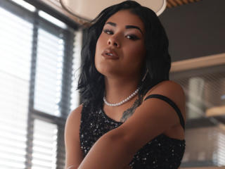 Watch AmaraRosee Live on XLoveCam