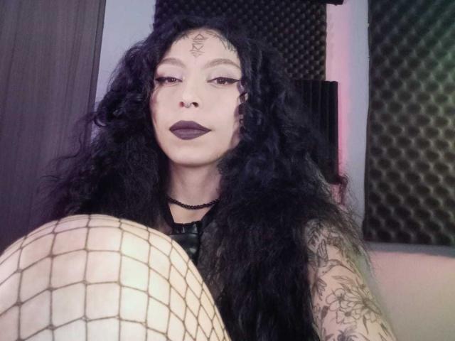 LaurieRzz - Live sex cam - 30246032