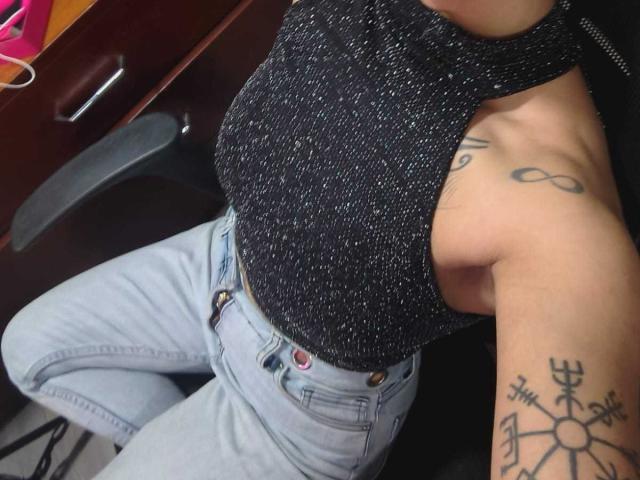 AmelieBlake - Sexe cam en vivo - 30249428