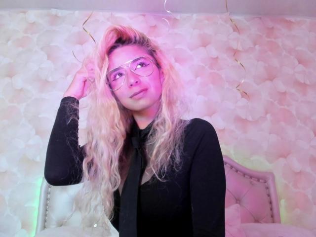 SophieTeller - Live porn &amp; sex cam - 30250367