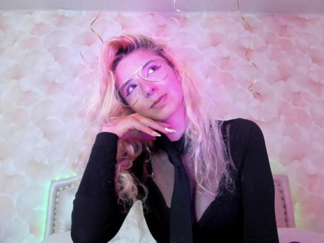 SophieTeller - Live porn &amp; sex cam - 30250421