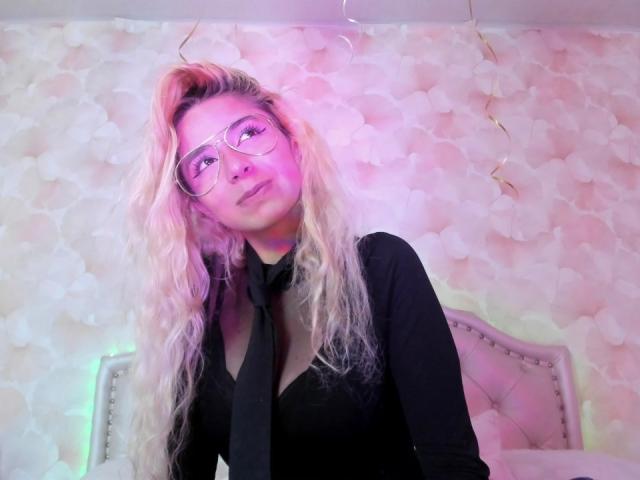 SophieTeller - Live porn &amp; sex cam - 30250445