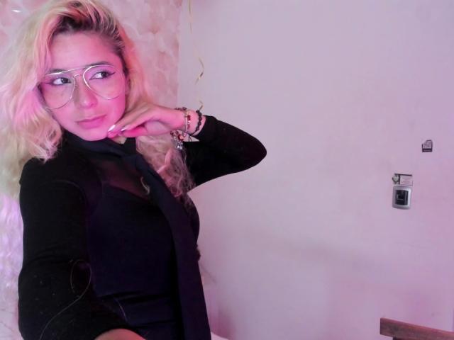 SophieTeller - Live porn &amp; sex cam - 30250529