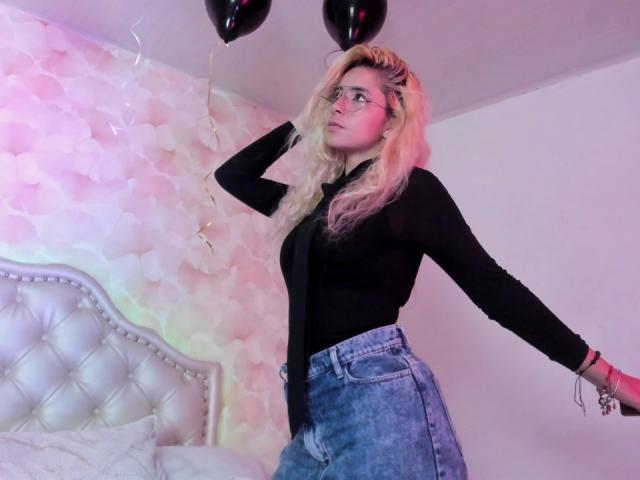 SophieTeller - Live porn &amp; sex cam - 30250538